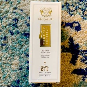 Facial oil by Skin & Co, Made in Italy